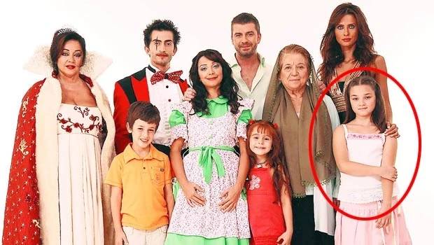 Bez Bebek’in Özge’si Sibel Kasapoğlu’nun değişimi olay oldu: Genç oyuncunun son hali sosyal medyada hayran bıraktı 1